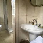L'atelier De Tess Bed & Breakfast