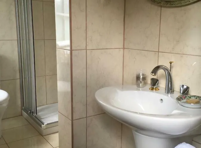 L'atelier De Tess Bed & Breakfast